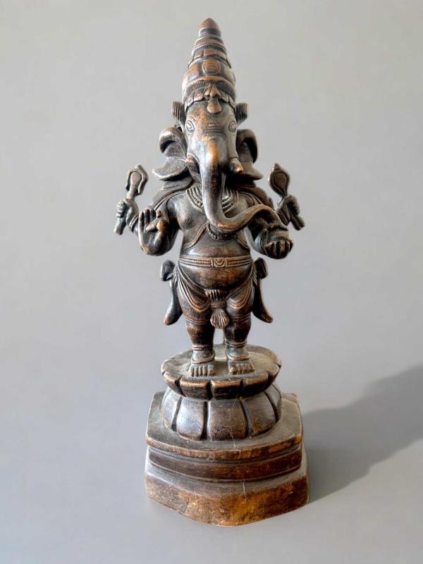 Ganesh, scultura in legno brunito